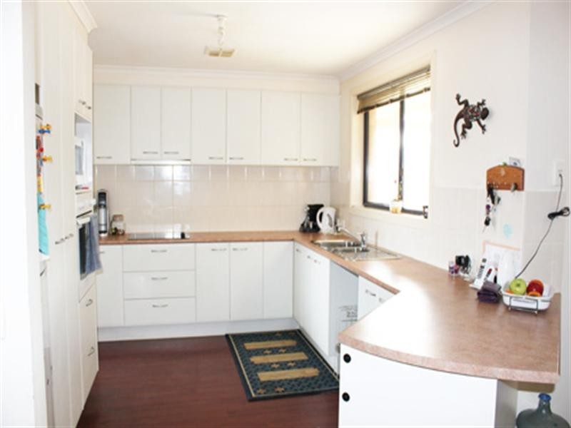13 McCusker Drive, Bungendore NSW 2621