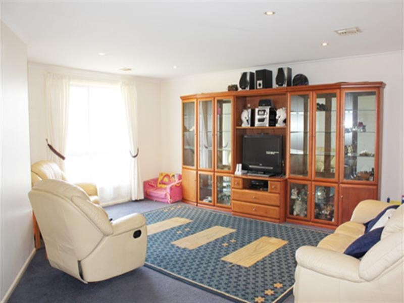 13 McCusker Drive, Bungendore NSW 2621