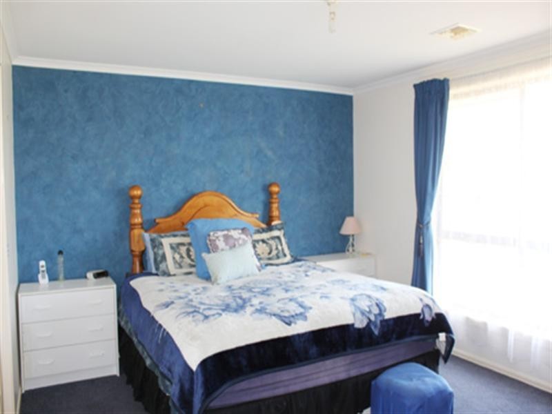 13 McCusker Drive, Bungendore NSW 2621