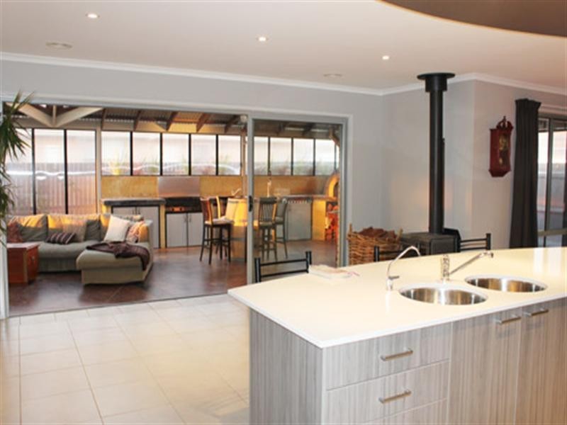 2 Moses Street, Bungendore NSW 2621