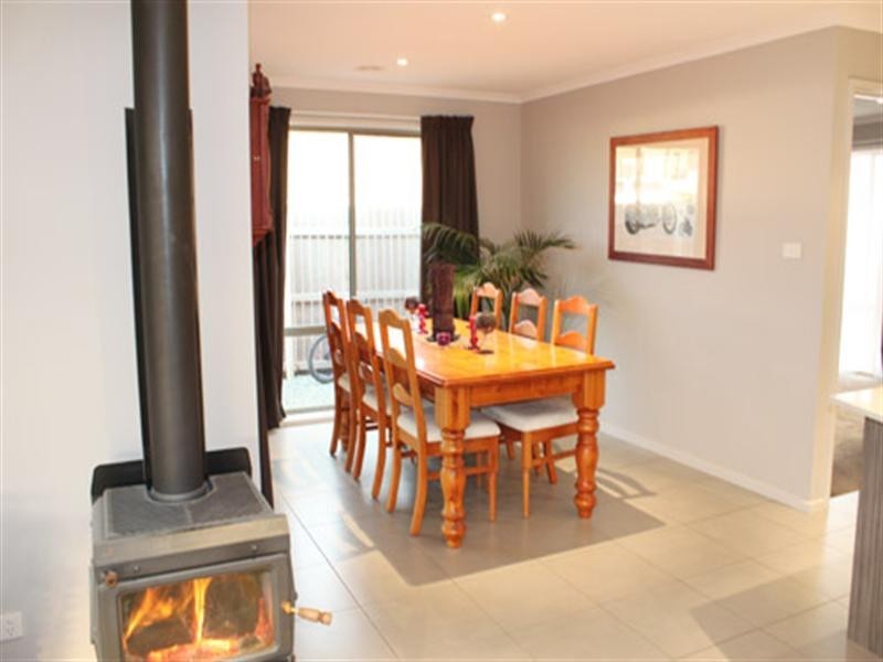 2 Moses Street, Bungendore NSW 2621