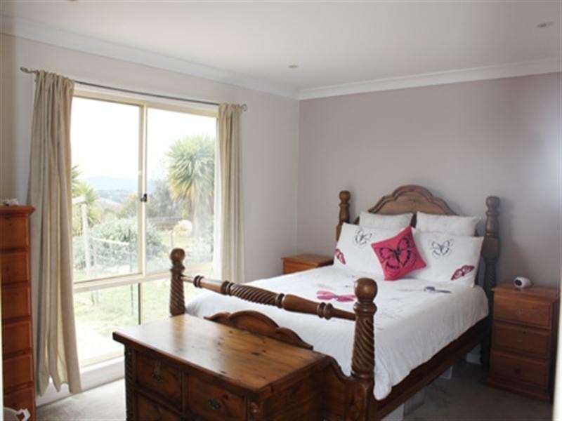 413 Denley Drive, Wamboin NSW 2620