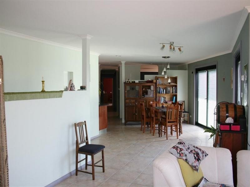 8 Essendon Road, Bungendore NSW 2621