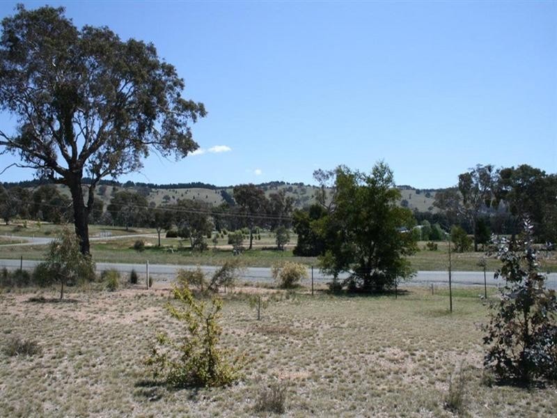 8 Essendon Road, Bungendore NSW 2621