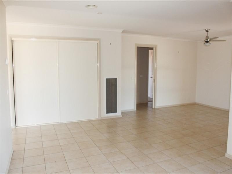 6 Hyland Drive, Bungendore NSW 2621