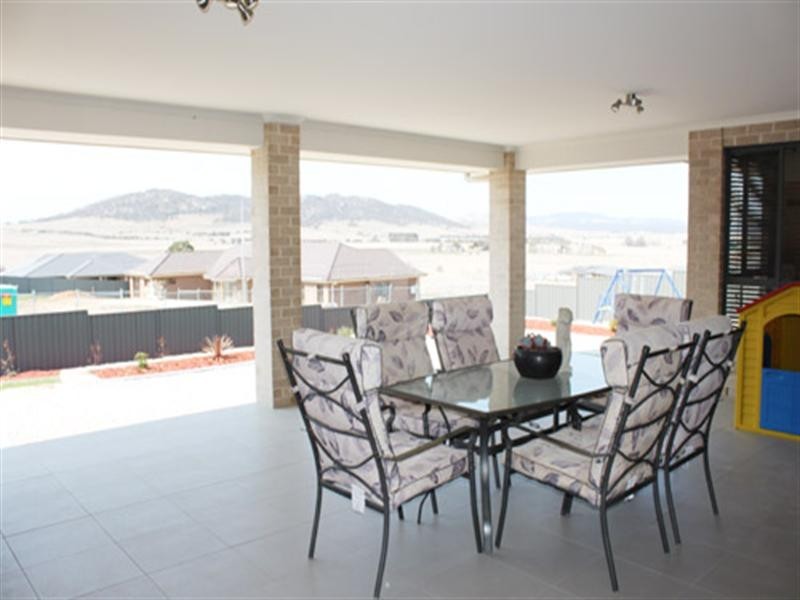 48 Hyland Drive, Bungendore NSW 2621