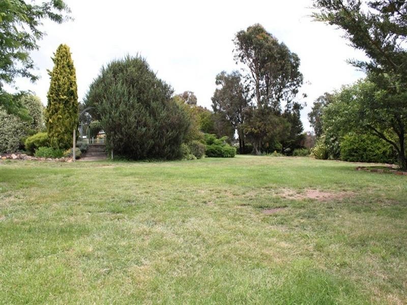 91 Cooper Road, Wamboin NSW 2620