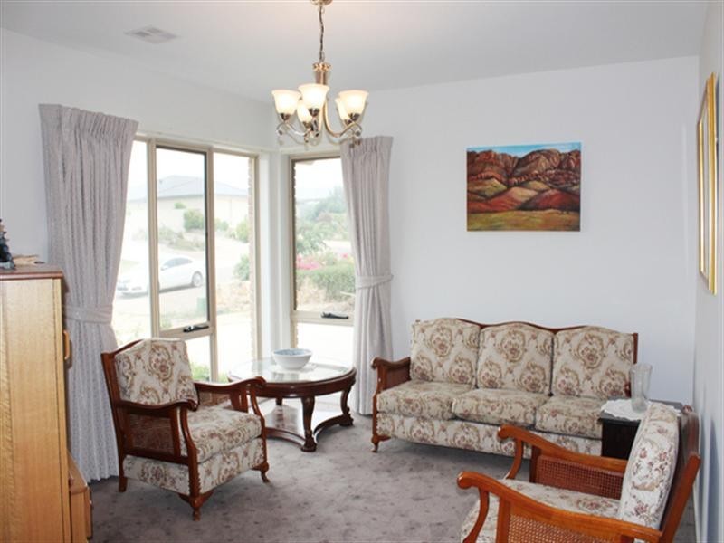 16 Eyre Street, Bungendore NSW 2621