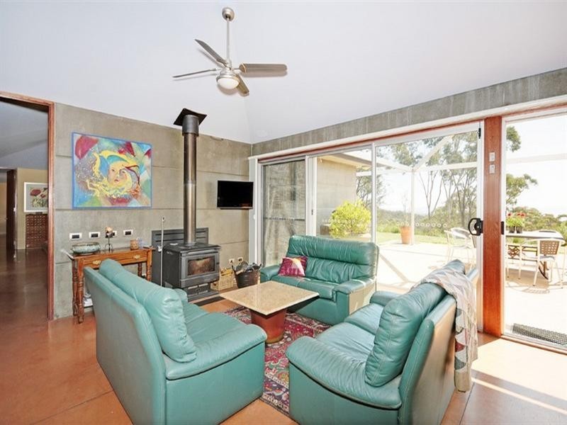 240 The Forest Road, Bywong NSW 2621