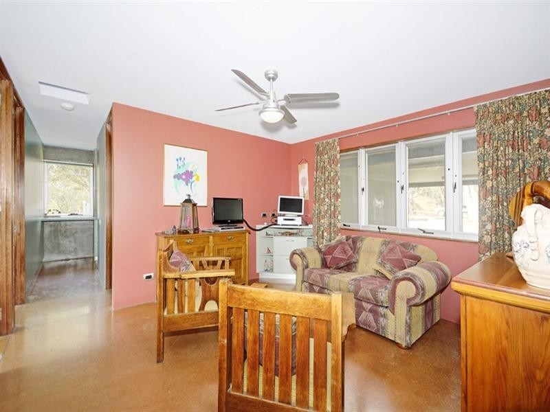 240 The Forest Road, Bywong NSW 2621