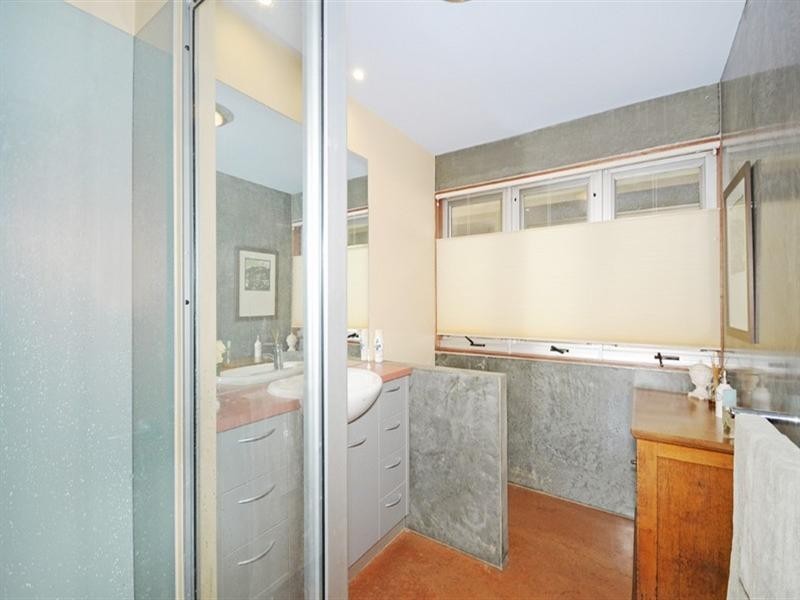 240 The Forest Road, Bywong NSW 2621