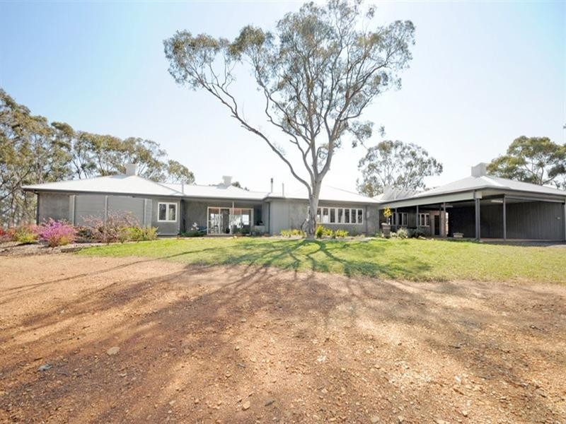 240 The Forest Road, Bywong NSW 2621