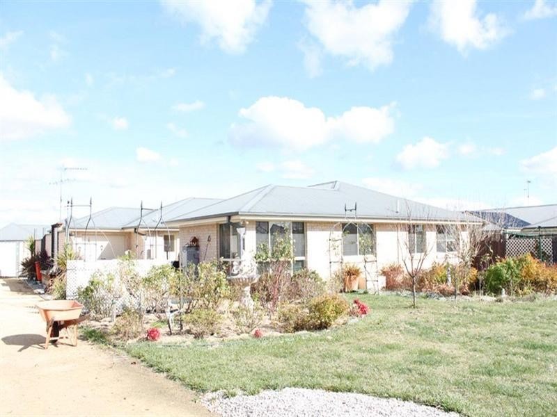 27 Ashby Drive, Bungendore NSW 2621