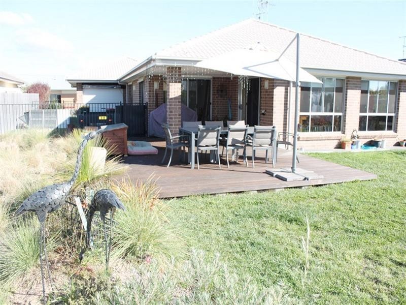 14 Lundie Street, Bungendore NSW 2621