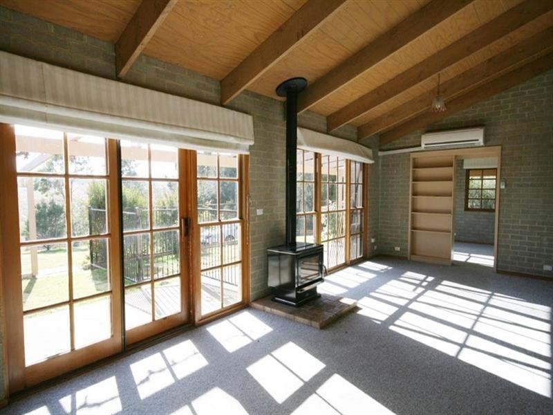 104 Brooks Road, Bywong NSW 2621