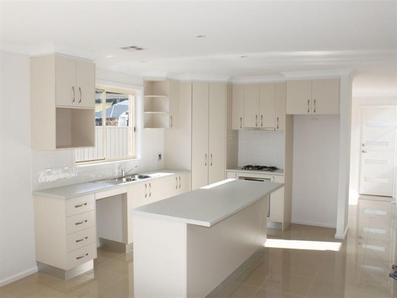 6 Deniston Circuit, Bungendore NSW 2621