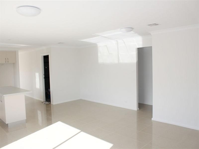 6 Deniston Circuit, Bungendore NSW 2621