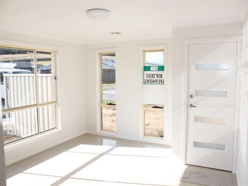 6 Deniston Circuit, Bungendore NSW 2621