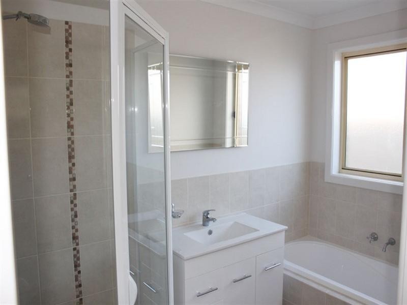 6 Deniston Circuit, Bungendore NSW 2621