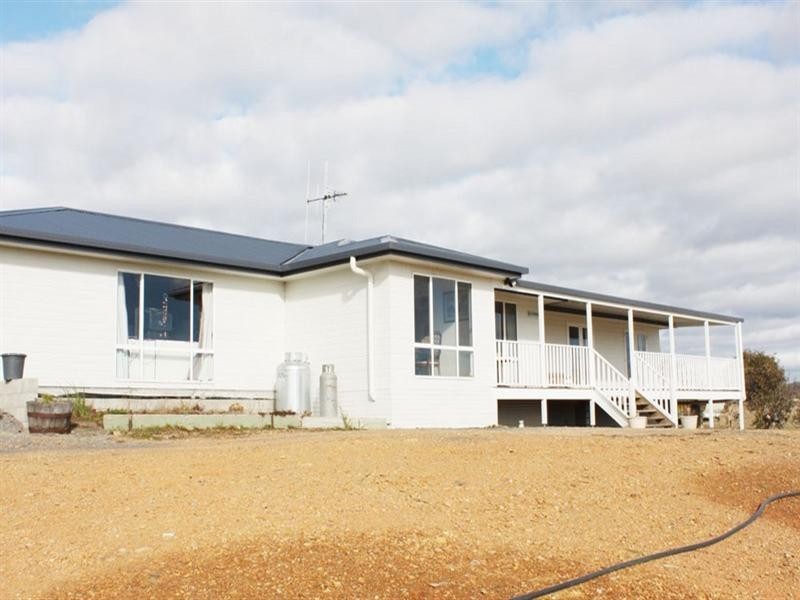 2283 Hoskinstown Road, Hoskinstown NSW 2621