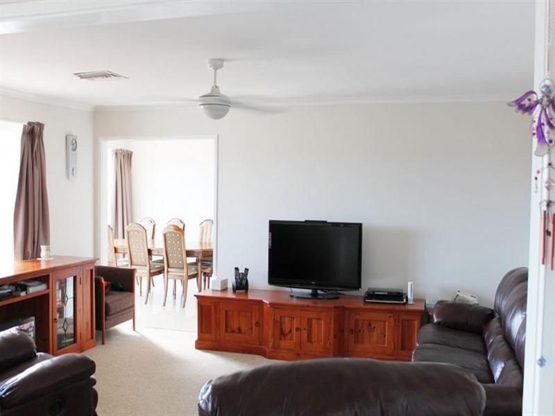 2283 Hoskinstown Road, Hoskinstown NSW 2621