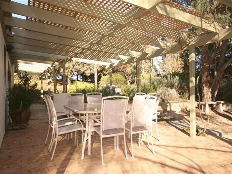 427 Weeroona Drive, Wamboin NSW 2620