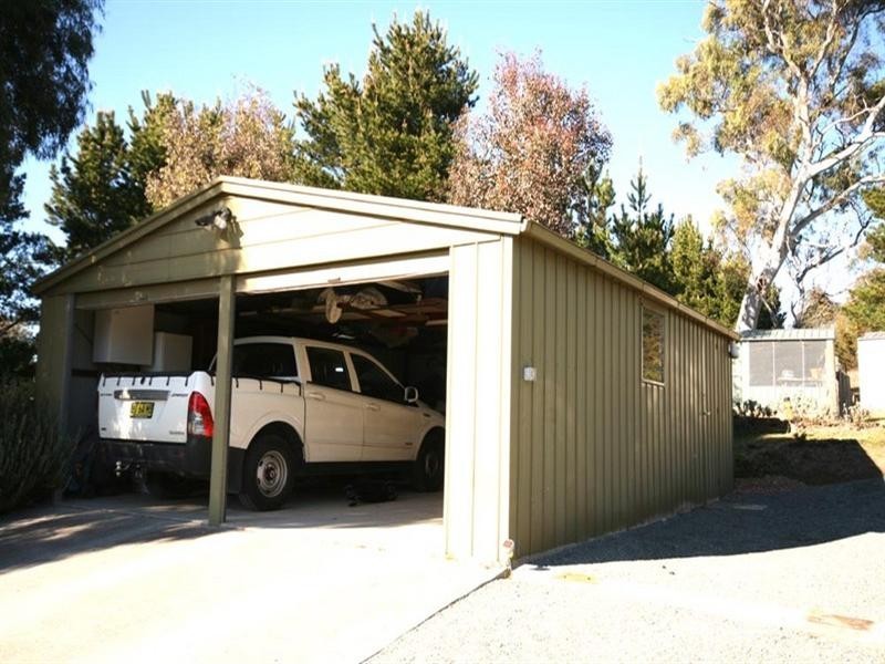 427 Weeroona Drive, Wamboin NSW 2620