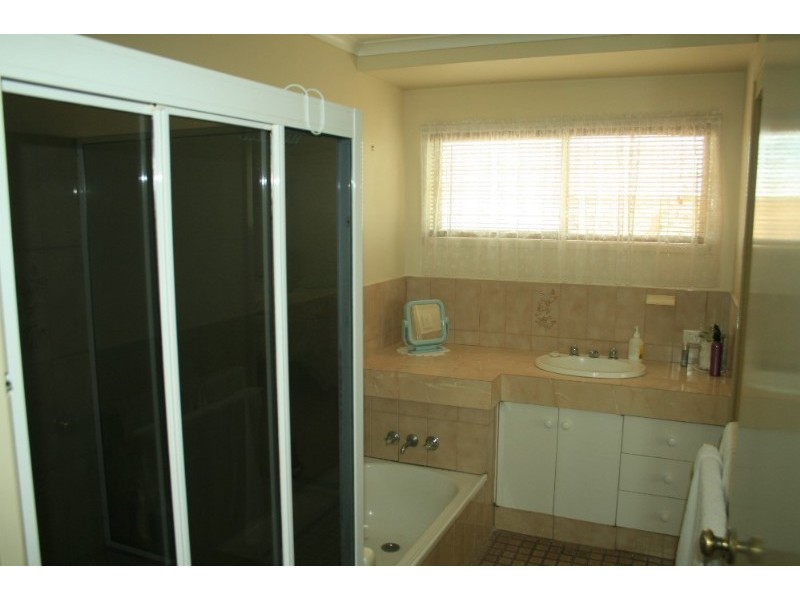 Lake Clarendon QLD 4343