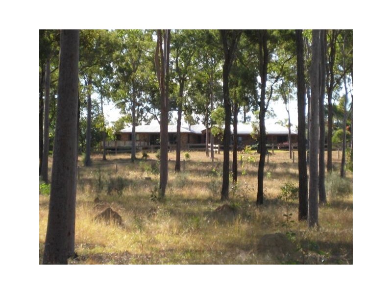 274 Willaura Drive, Esk QLD 4312