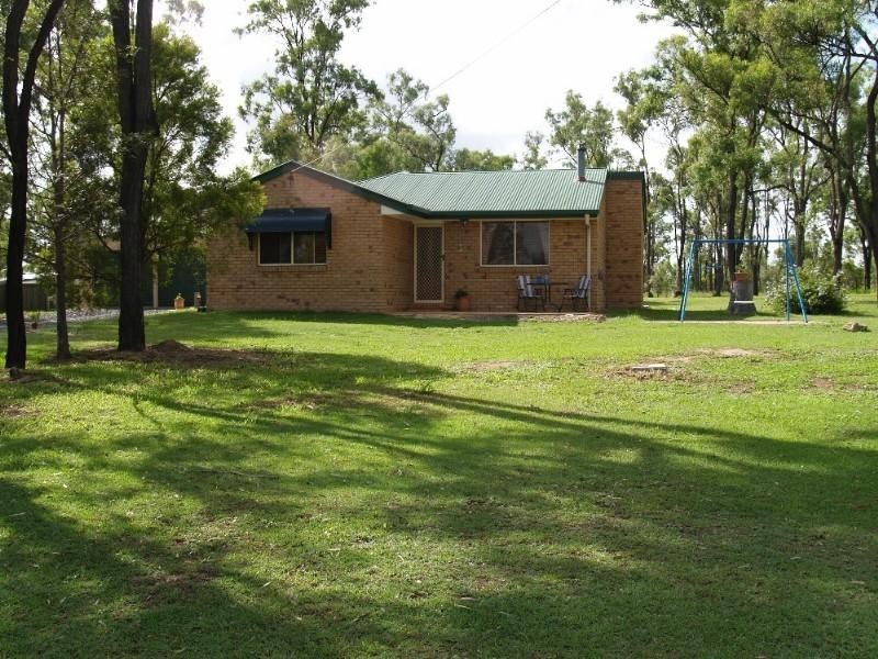 77 Lakes Drive, Laidley Heights QLD 4341
