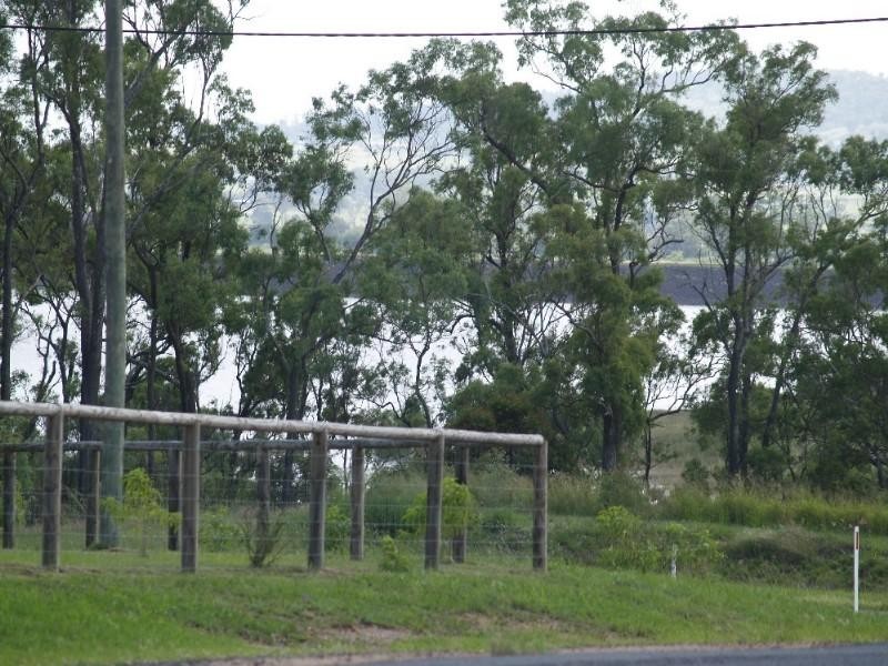 77 Lakes Drive, Laidley Heights QLD 4341