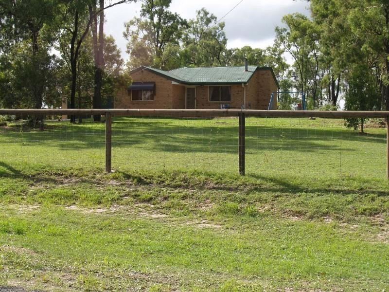 77 Lakes Drive, Laidley Heights QLD 4341