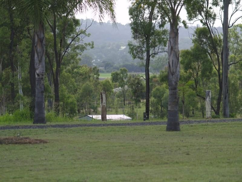 77 Lakes Drive, Laidley Heights QLD 4341