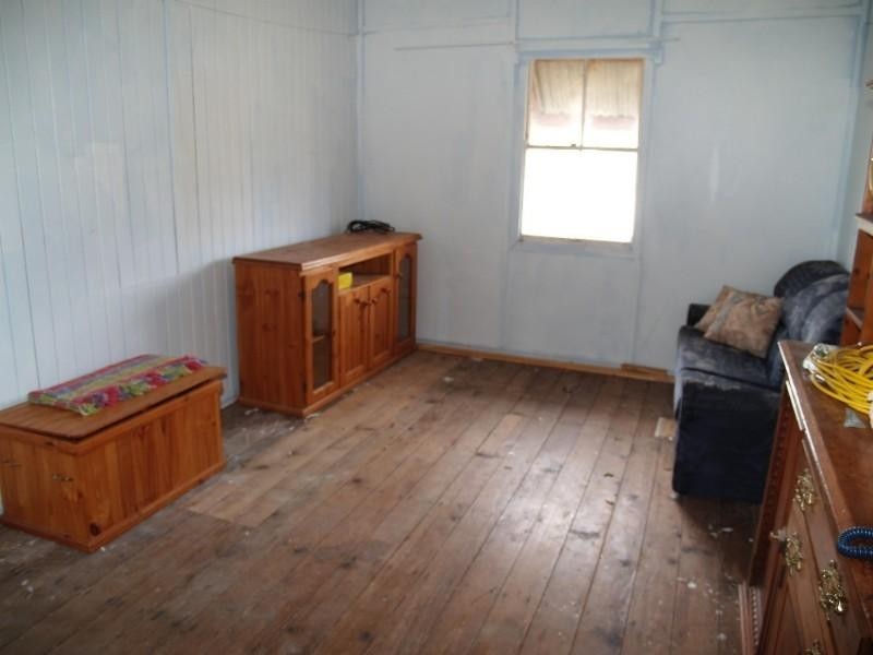 30 Napier Street, Laidley QLD 4341