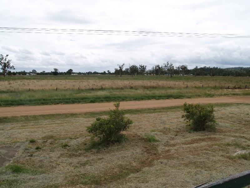 30 Napier Street, Laidley QLD 4341