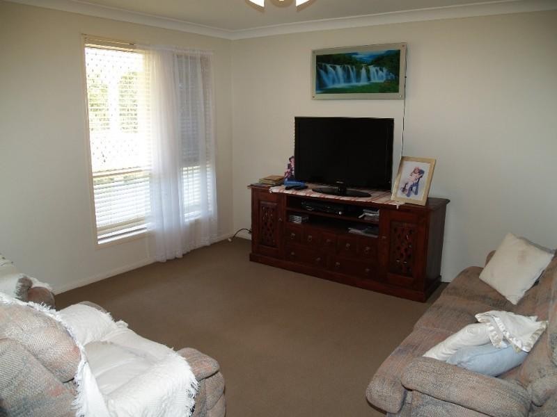 24 Hannant Road, Hatton Vale QLD 4341