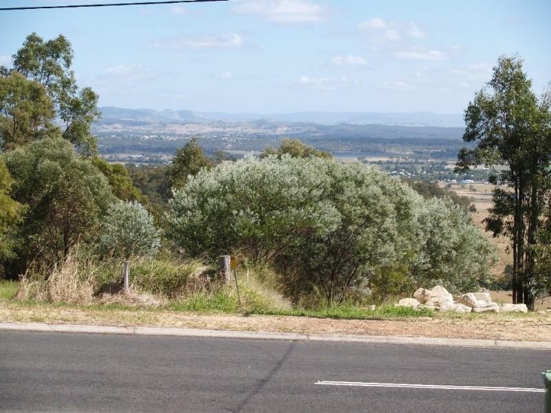 3 Mountain Road, Laidley QLD 4341