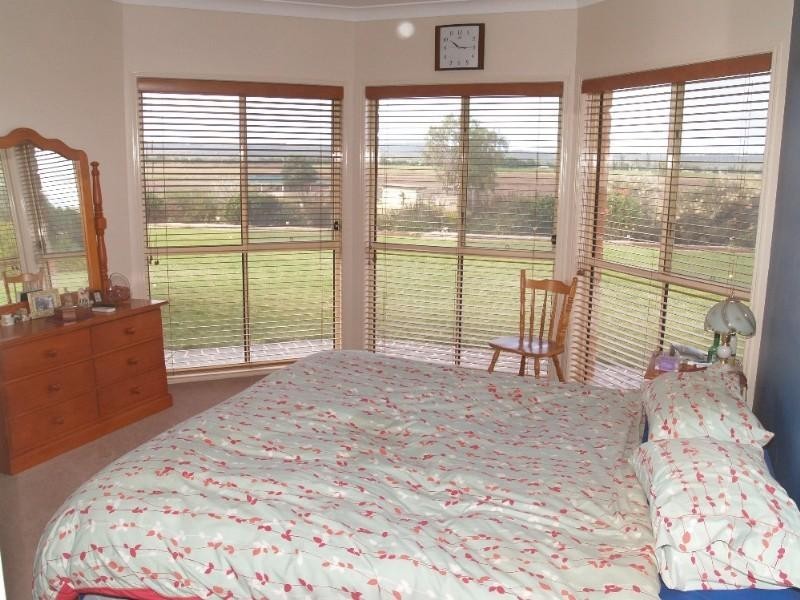 50 Lakes Drive, Laidley QLD 4341