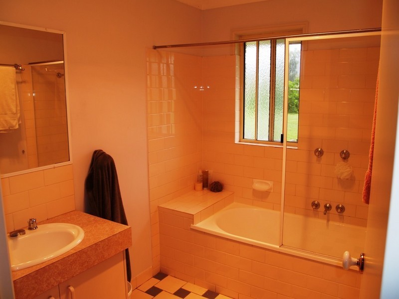 2 Teamster Street, Plainland QLD 4341