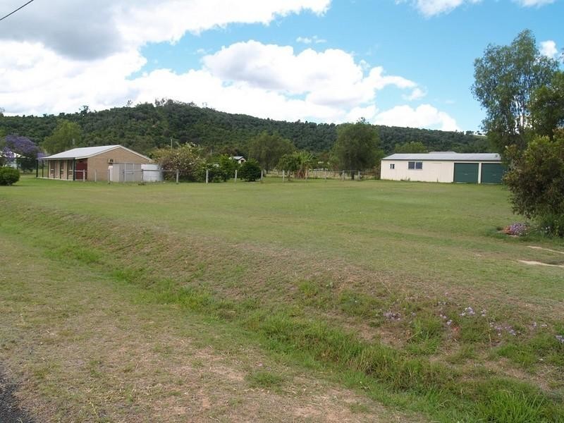 2 Teamster Street, Plainland QLD 4341