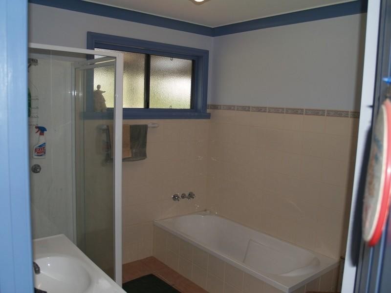 9 Thallon Road, Regency Downs QLD 4341