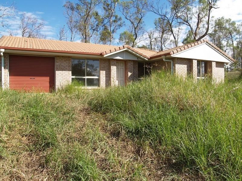 201 Lakes Drive, Laidley Heights QLD 4341