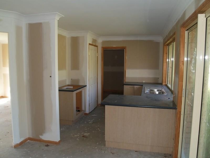 201 Lakes Drive, Laidley Heights QLD 4341