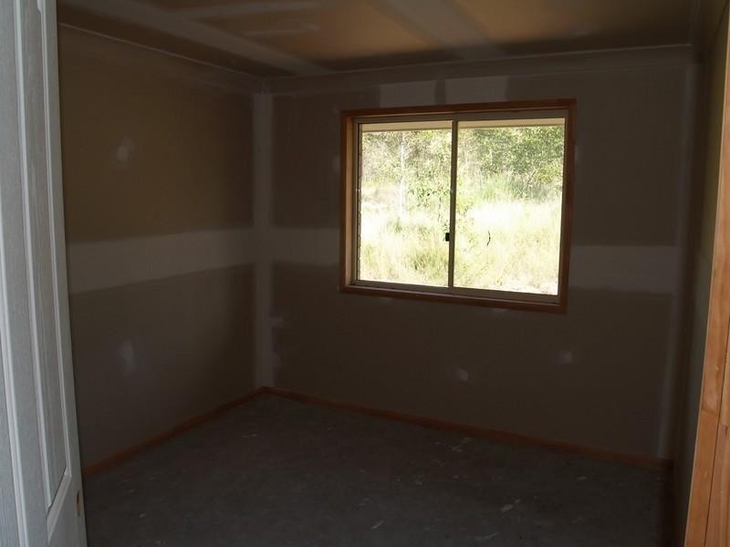 201 Lakes Drive, Laidley Heights QLD 4341