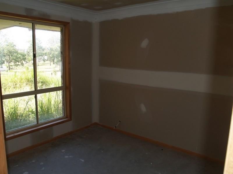 201 Lakes Drive, Laidley Heights QLD 4341