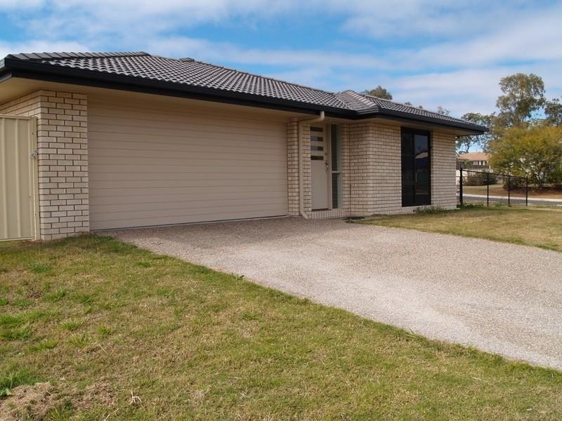 24 Reisenleiter Avenue, Gatton QLD 4343