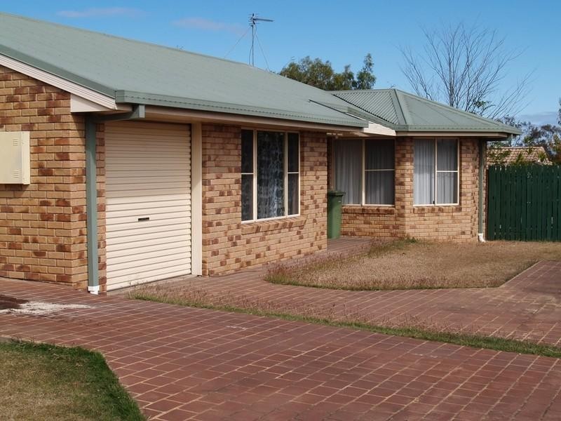 15 Metcalf Street, Gatton QLD 4343