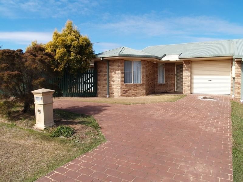15 Metcalf Street, Gatton QLD 4343