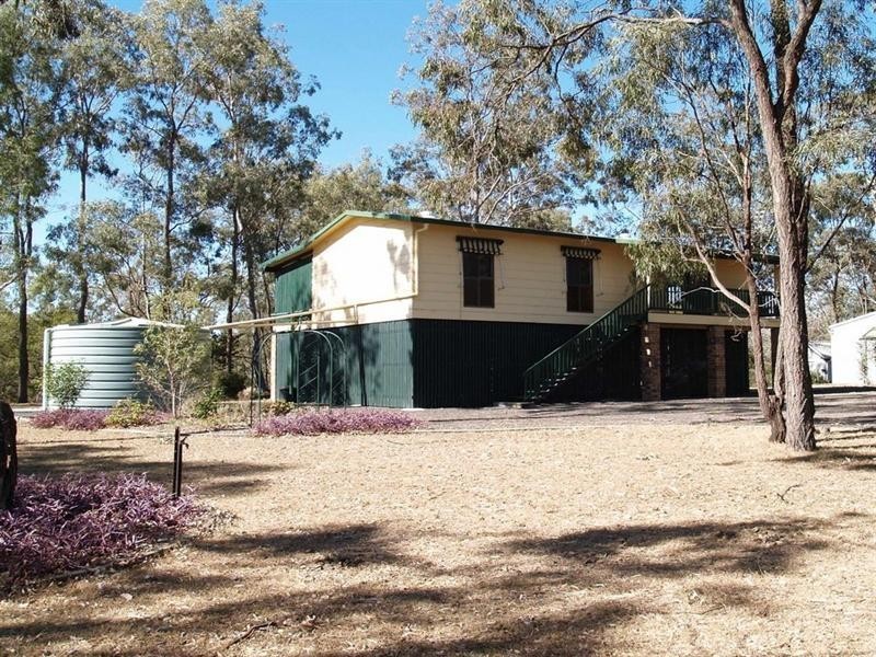 11 Lawrence Court, Regency Downs QLD 4341