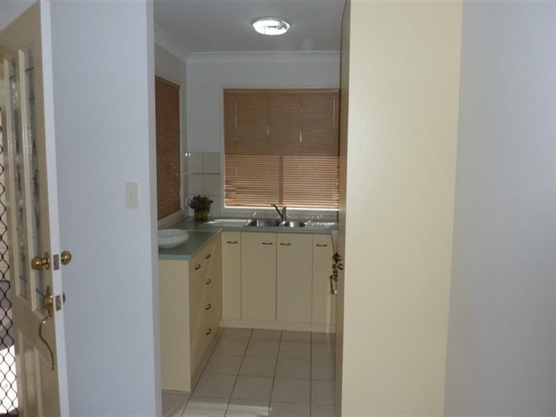 2/18 Schroder Street, Laidley QLD 4341